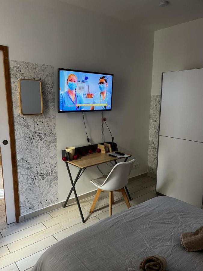 Joli Appartement Hypercentre T2, Classe Meuble De Tourisme 3 Avec Parking Gratuit Béziers Eksteriør bilde