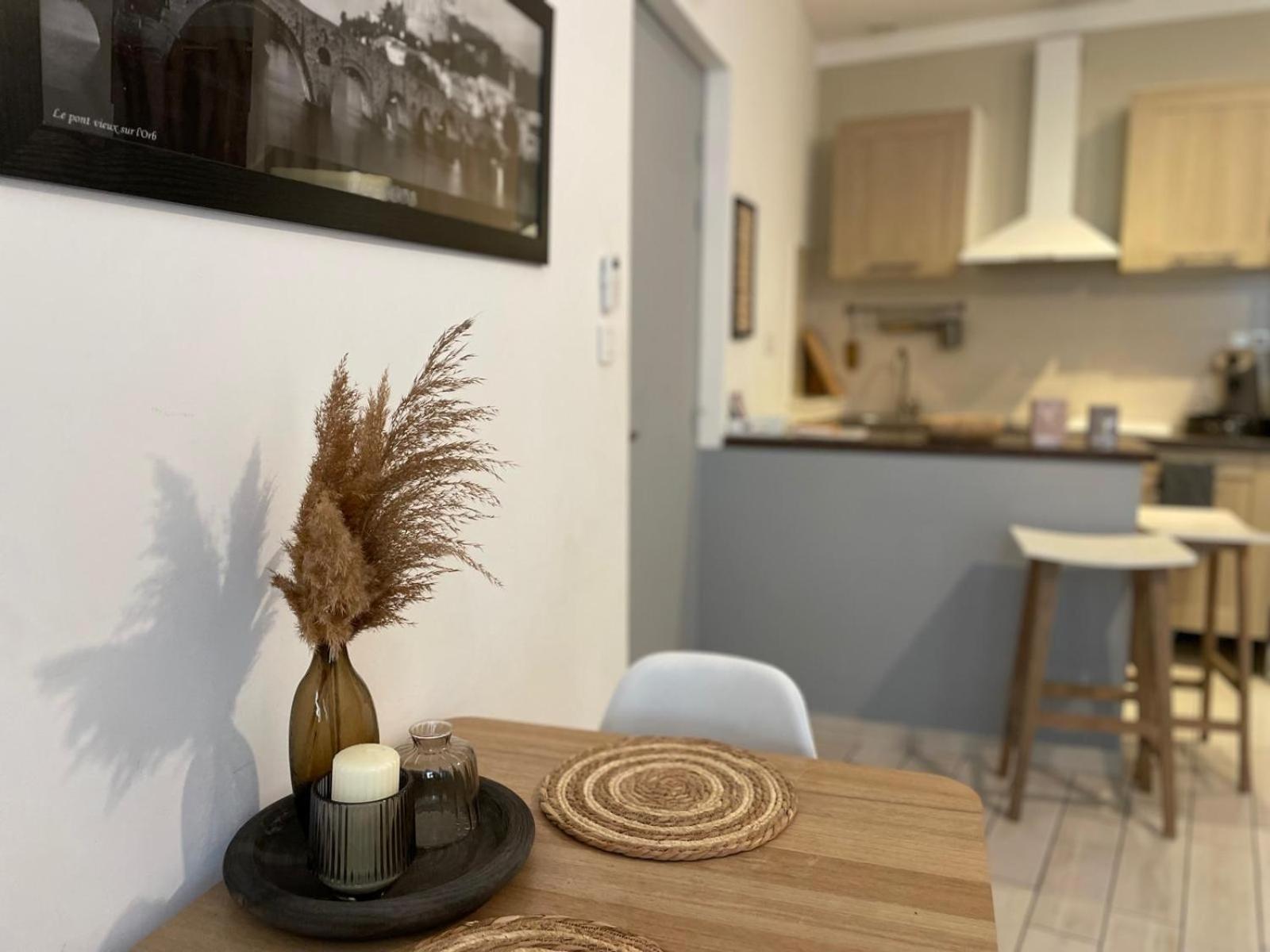 Joli Appartement Hypercentre T2, Classe Meuble De Tourisme 3 Avec Parking Gratuit Béziers Eksteriør bilde