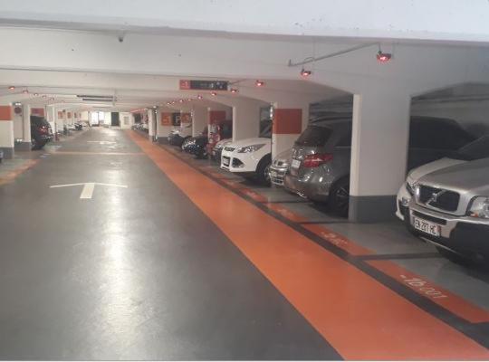 Joli Appartement Hypercentre T2, Classe Meuble De Tourisme 3 Avec Parking Gratuit Béziers Eksteriør bilde